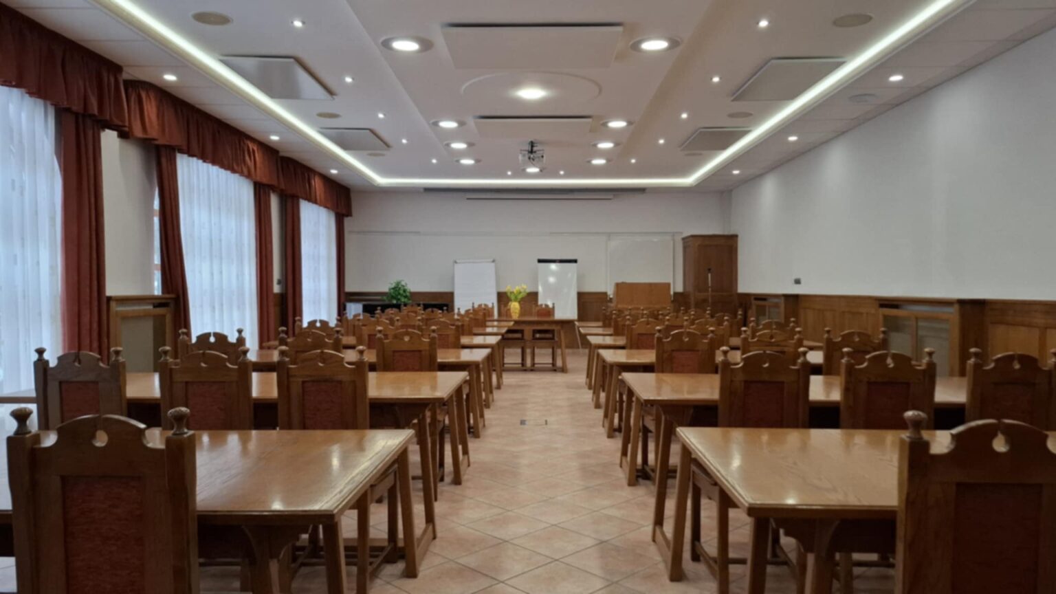 MTA üdülők - Mátraháza - Rendezvényterem